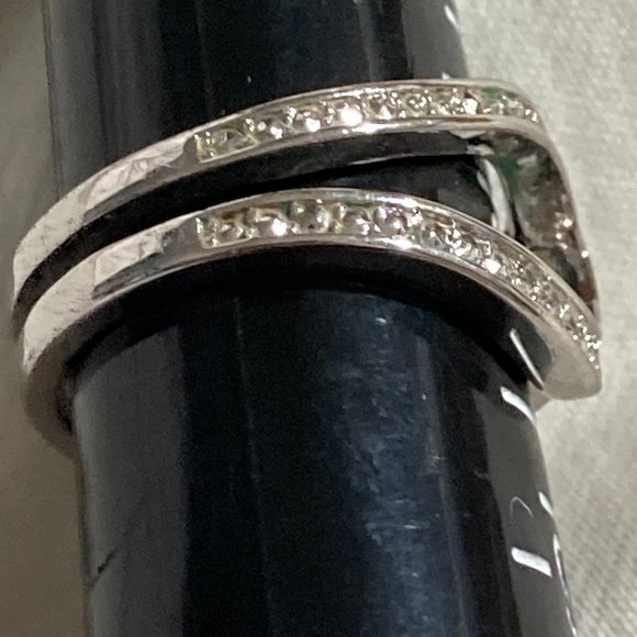 Sterling silver double band and rhinestones ring - Picture 3 of 11
